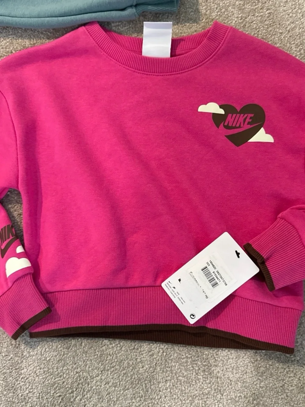 NWT Nike Kids Matching Sweatshirt Set in Teal and Magenta and 2  Nike Tops 5 - Picture 3 of 6